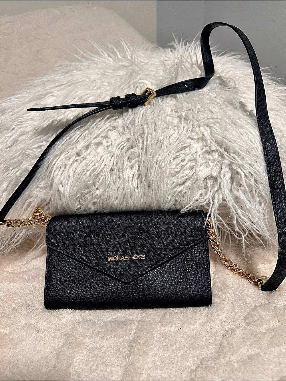 Michael Kors Small Saffiano Leather Envelope Crossbody Bag Black